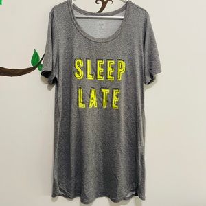 2 Captioned sleepwear
